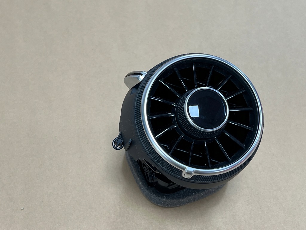 фото №1, Audi tt 8s решётка обдув 8s1820951