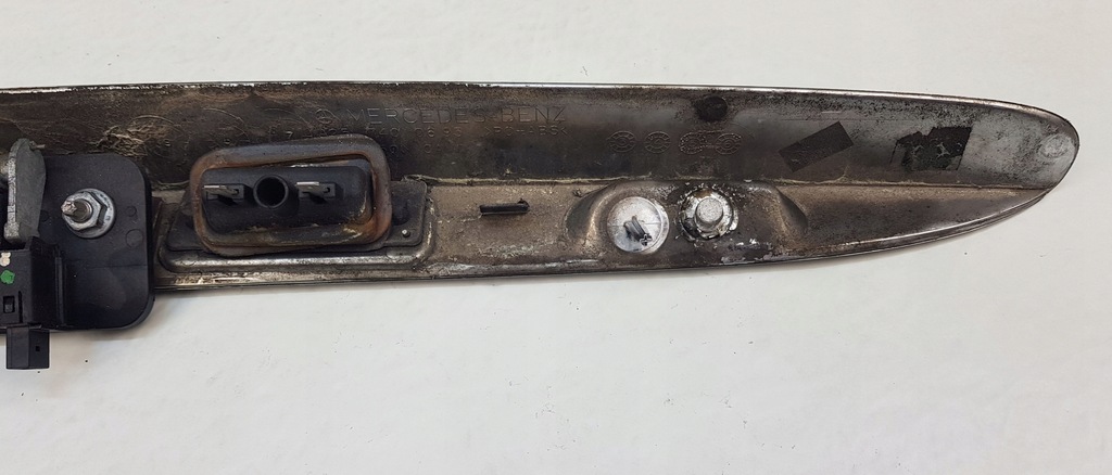 фото №6, Mercedes r w251 накладка молдинг задній кришки oryg
