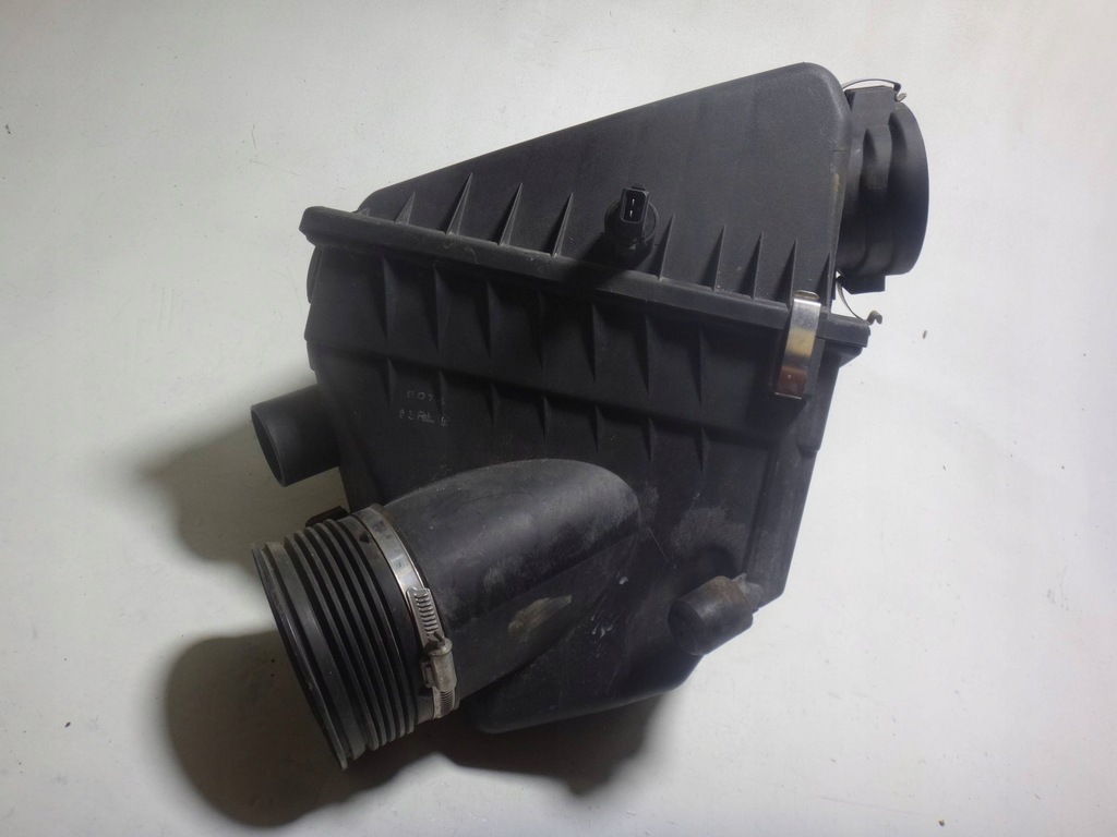 фото №8, Корпус фільтра повітря bmw 5 e39 535 i m62 v8 1436396