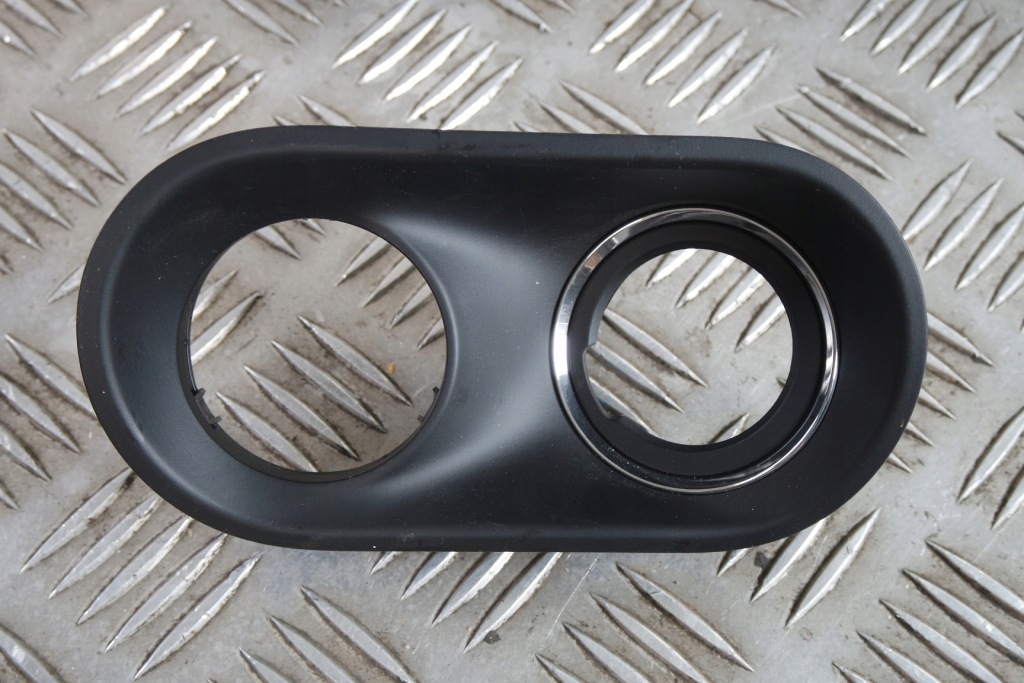 фото №1, Рамка защита выключателя porsche macan 95b857290l