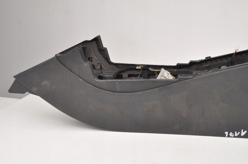 фото №7, Mercedes w176 тунель середній підлокітник шкіра