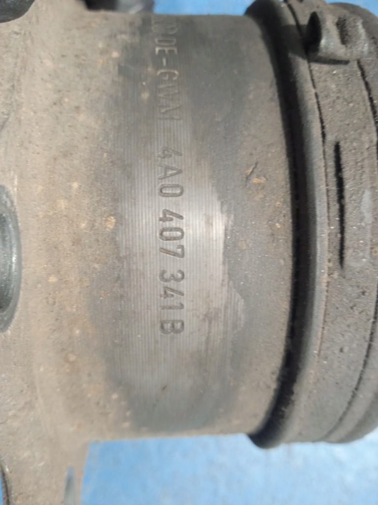 фото №4, Skoda superb i 2.8 v6 приводной вал правая перед