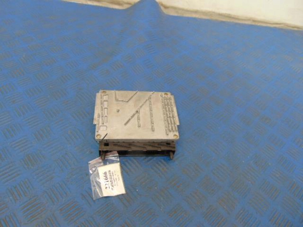 фото №6, Volvo s80 2.5tdi sedan бортовой компьютер двигателя 0281001776