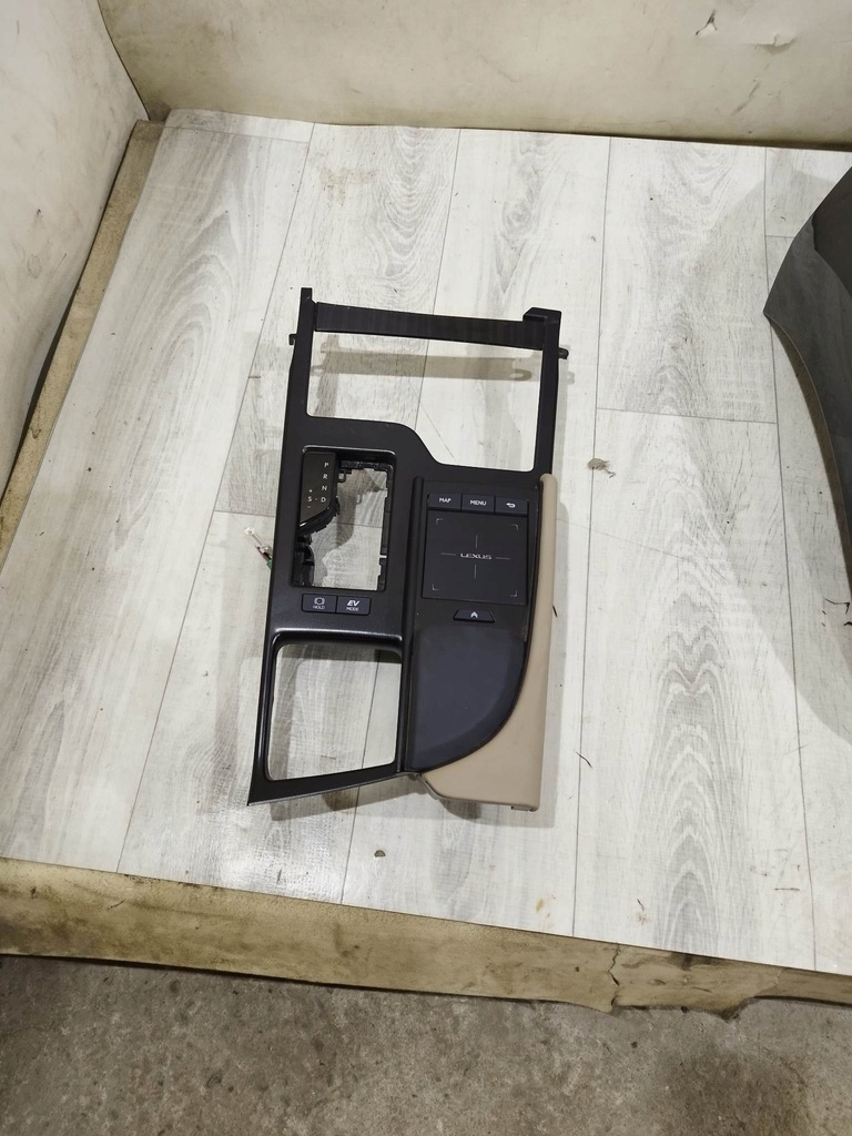 фото №1, Lexus es 300h 2021 touch pad панель