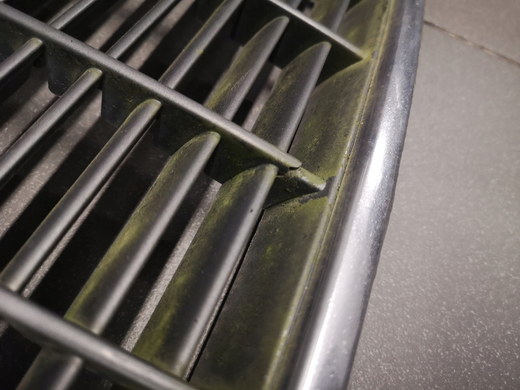 фото №14, Решітка радіатора решітка радіатора радіатор audi s8 d2 lift 4d0853651m