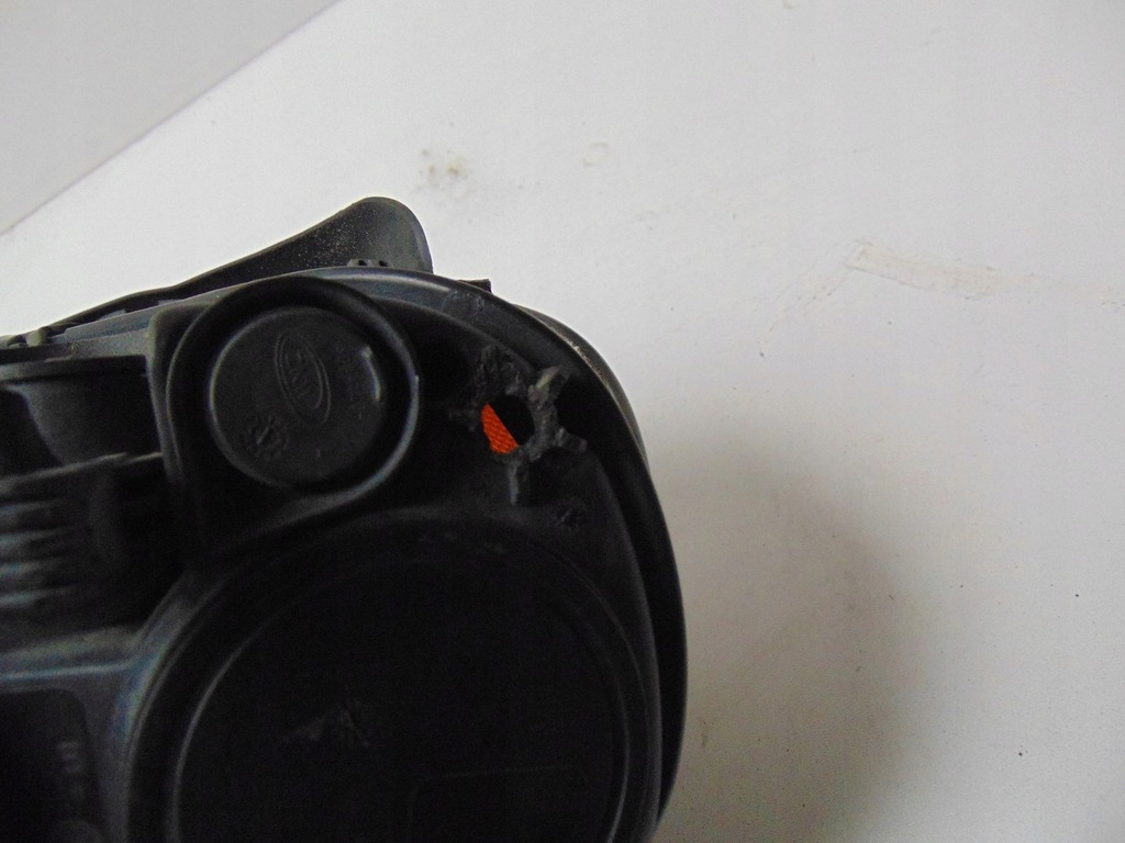 фото №13, Лампа права перед ксенон volvo v70 iii 31214348 europa