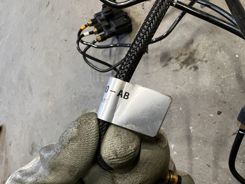 Распределитель клапан шланг подвеска перед задний land rover discovery v l462 Доставка