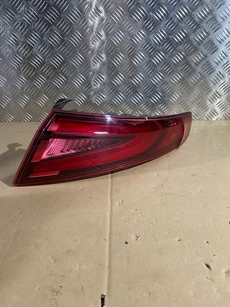 фото №1, Alfa romeo giulia лампа задня задня права