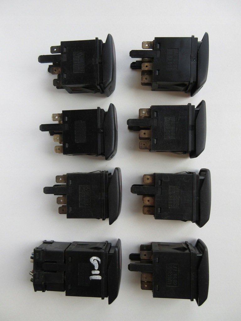 фото №15, Вимикач аварійних vw golf ii jetta 191953235