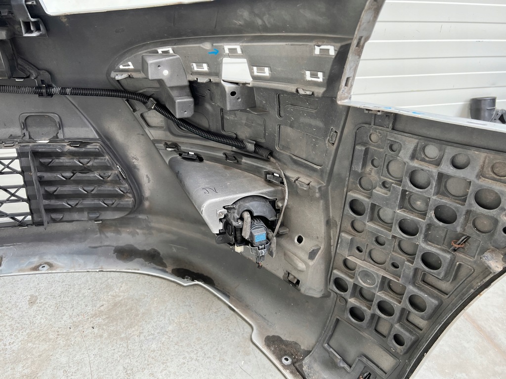 фото №11, Бампер передний citroen c4 picasso i