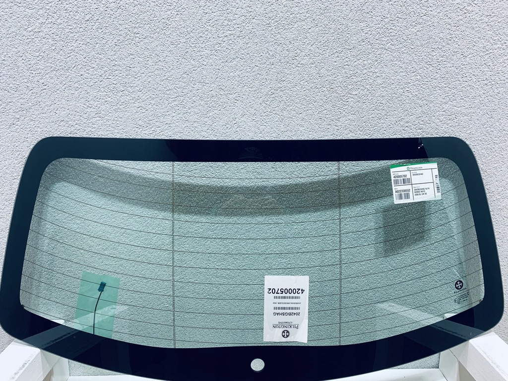 фото №1, Стекло задняя nowa alfa romeo mito 3d 2008- антенна