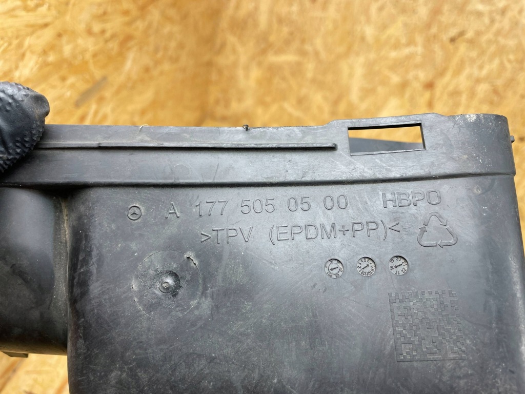 Купить Впуск воздухозаборник воздуховод канал воздуха mercedes w177 w247 w118 a1775050500