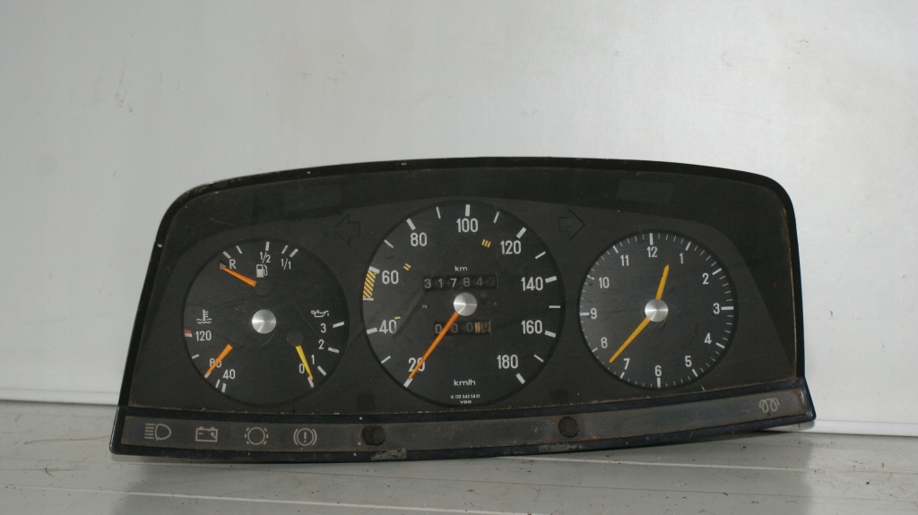 Купить Mercedes w123 счетчик приборы спидометр дизель 300 1235425801