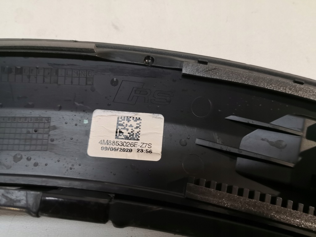 фото №7, Молдинг накладка крила audi q8 s-line rsq8 4m8 p