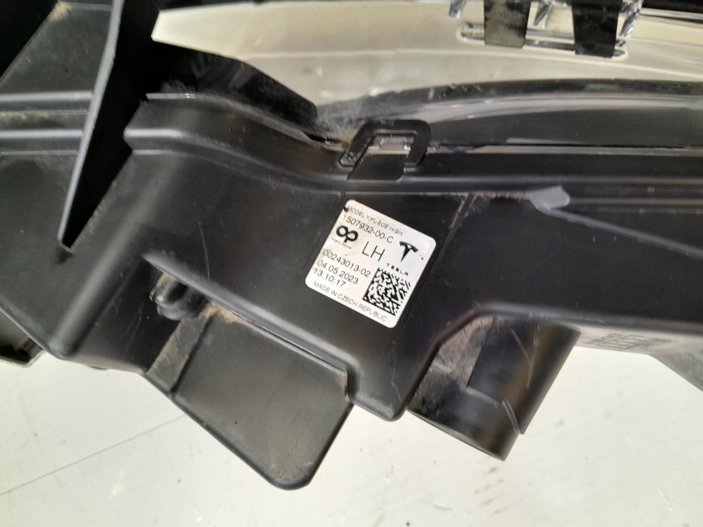 фото №7, Tesla model y бампер передний перед led drl kompletny