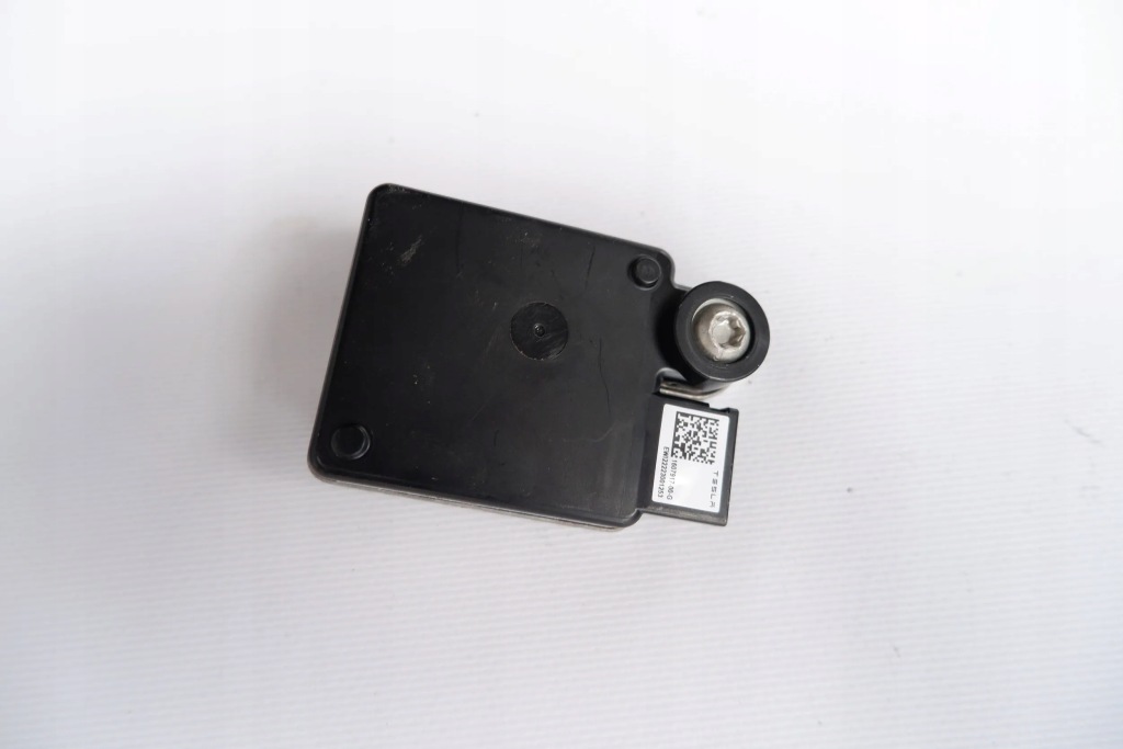 Купити Tesla y радар датчик датчик 1607917-00-g