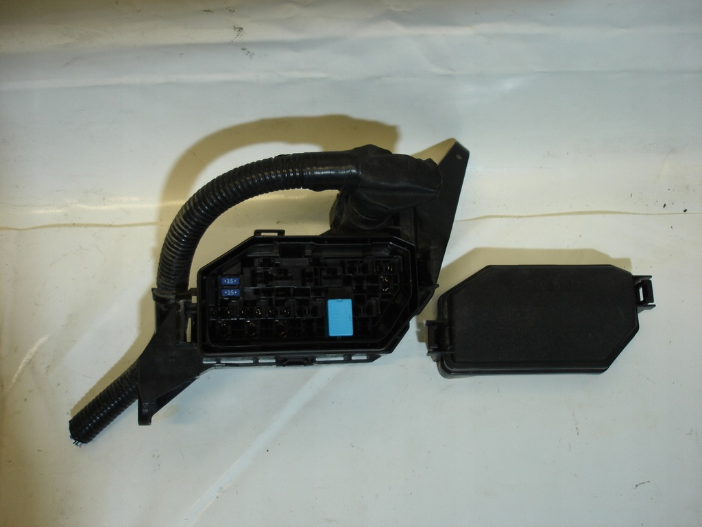 фото №1, Lexus ux коробка предохранителей 0956-3w