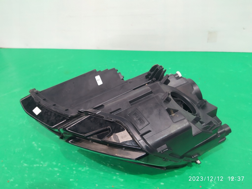 фото №13, Лампа перед права skoda karoq 57b941016