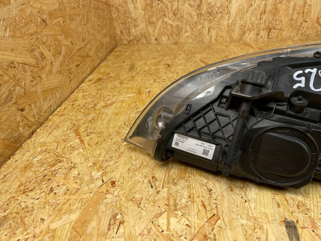 Фара перед передня правий full led volvo v40 2 31677021 uk рестайлінг  2016- Недорого
