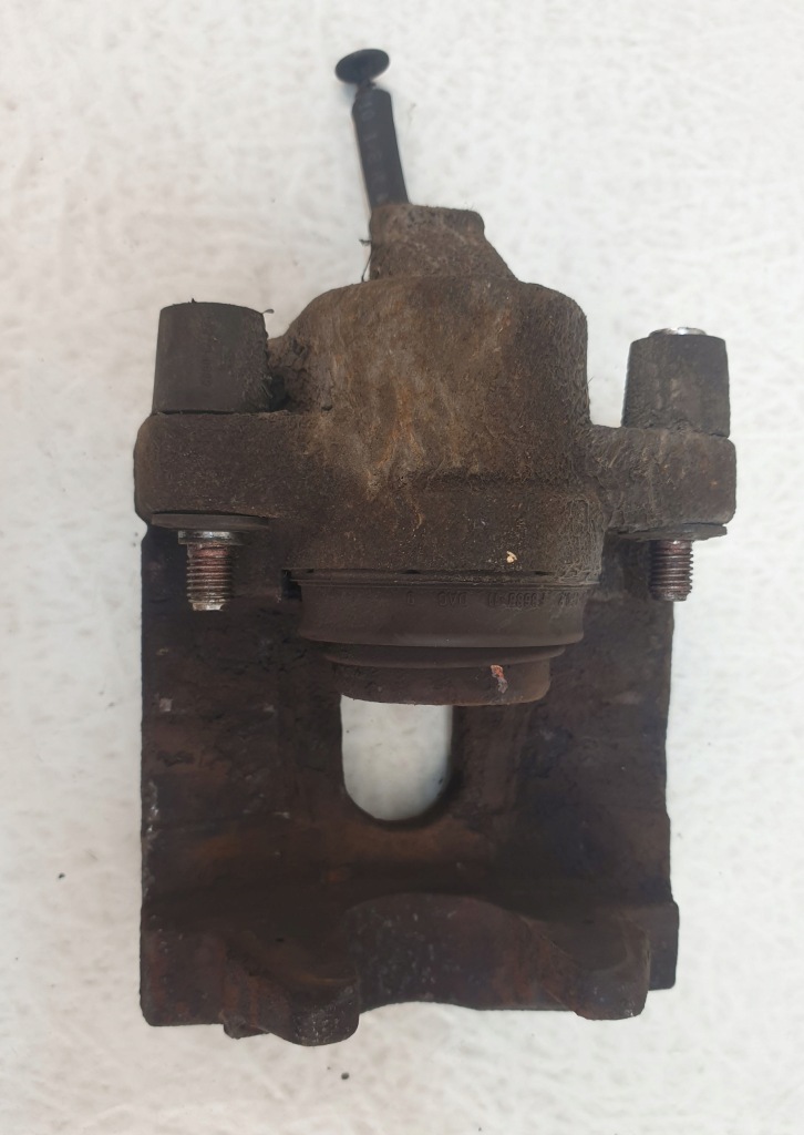 фото №3, Volvo xc90 i 2.4d суппорт тормозной левый задний oryg