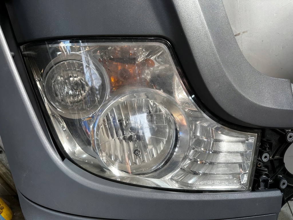 фото №10, Лампа уголок бампер капот кабина панель фары actros