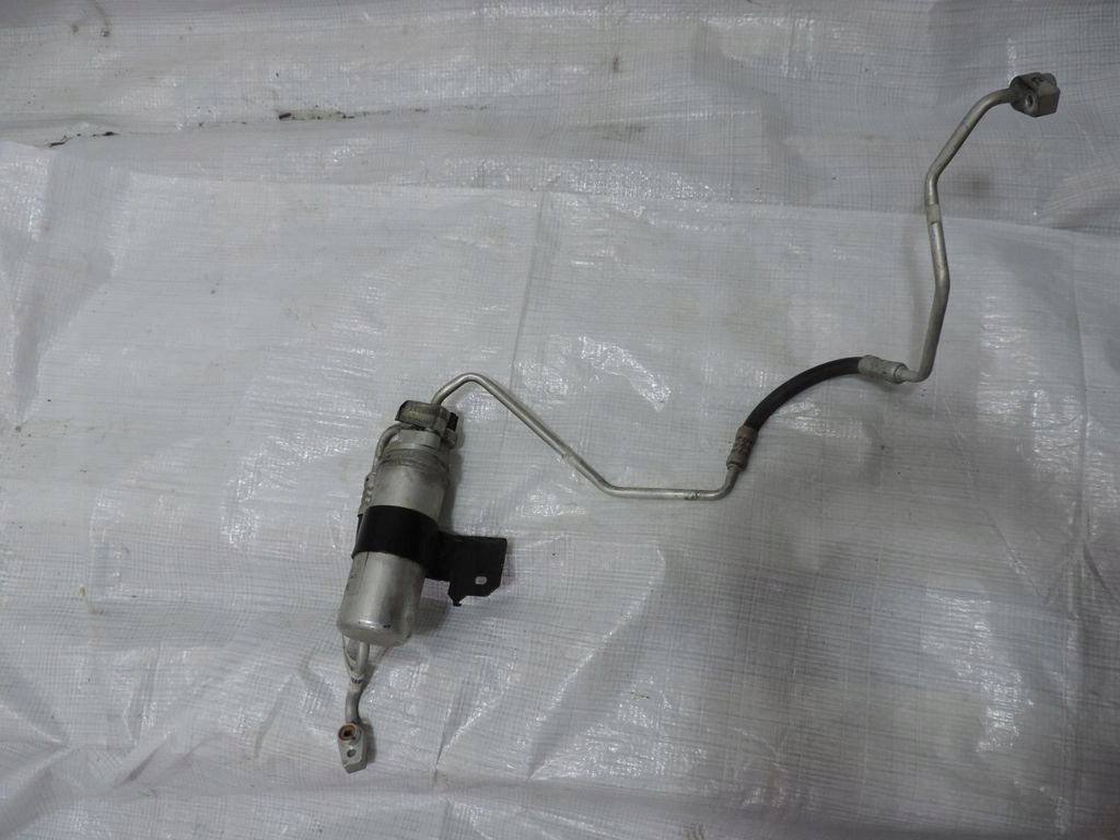 Купити Шланг кондиціонера ford ecosport 1.0 ecoboost cn11-19n651-ab осушувач