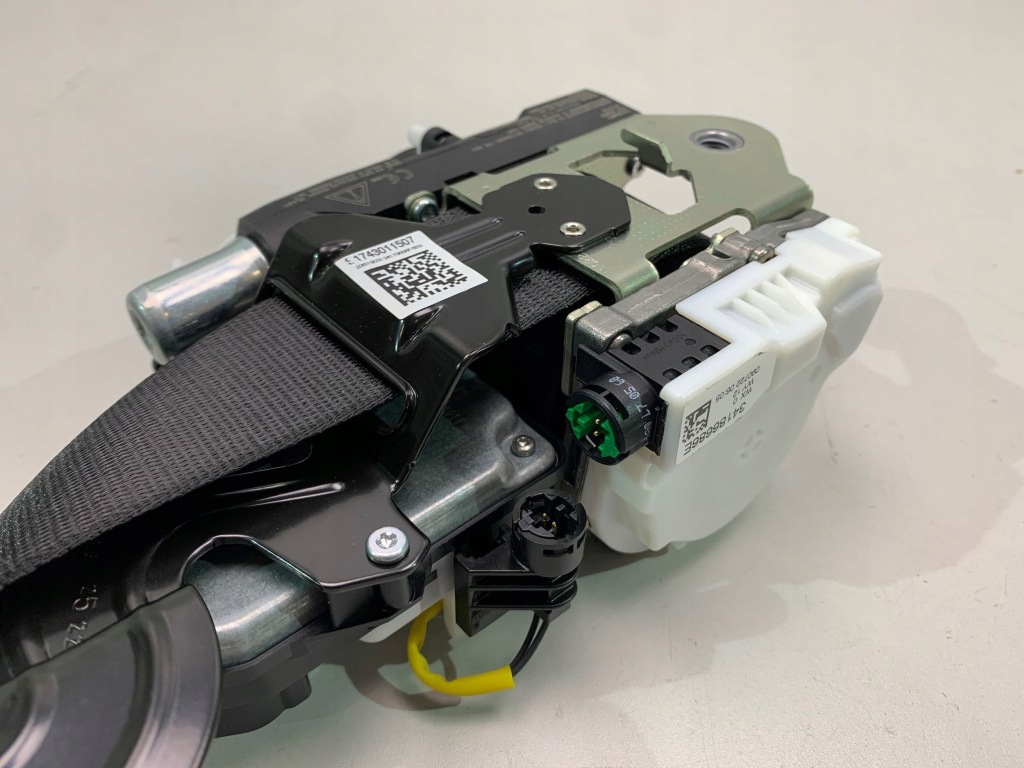 Bmw 5 g30 g31 ремень безопасности левый перед новый 7430115 в Украине