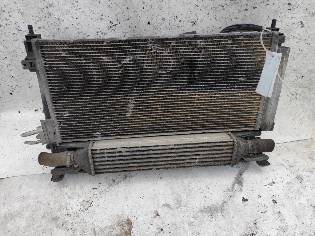 Радіатор води кондиціонер вентилятор grande punto 1.3 d Київ