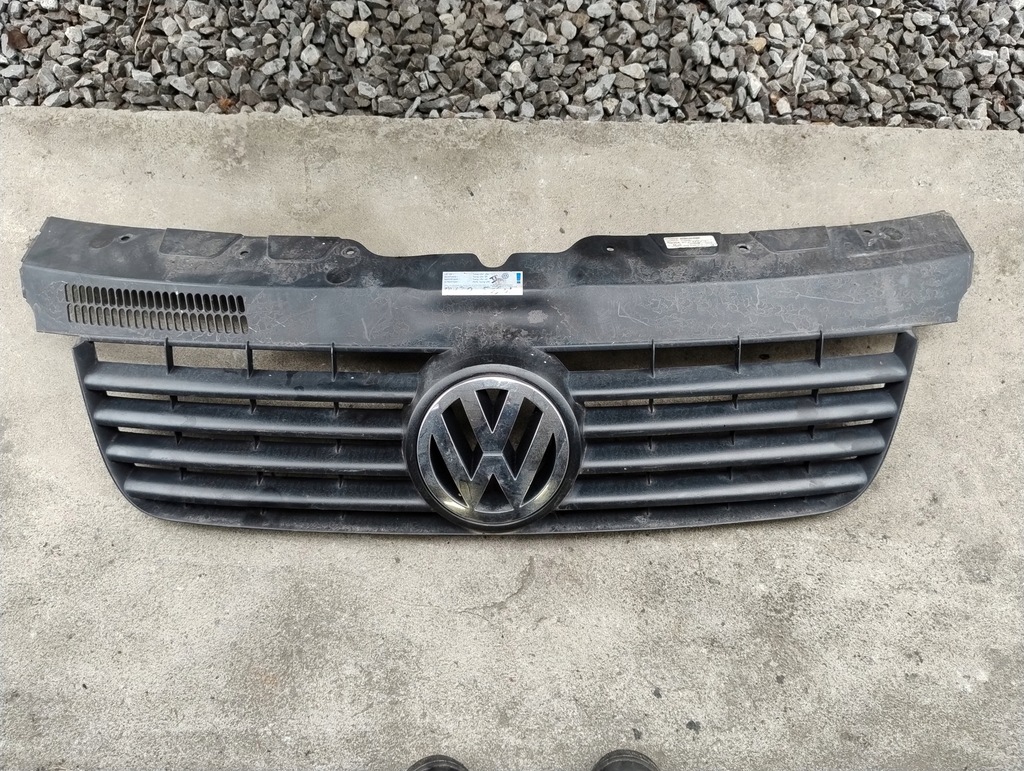 фото №1, Решётка радиатора решётка радиатора volkswagen transporter t5 7h0807101