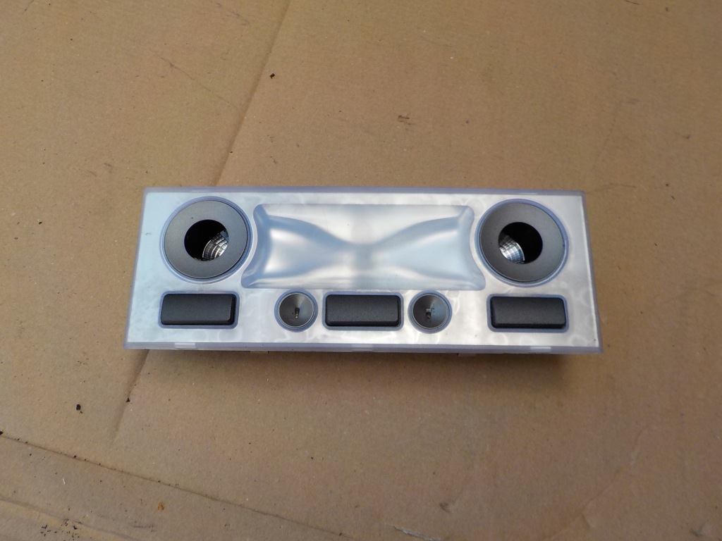 фото №1, Лампа освещение кабины bmw e65 8379701