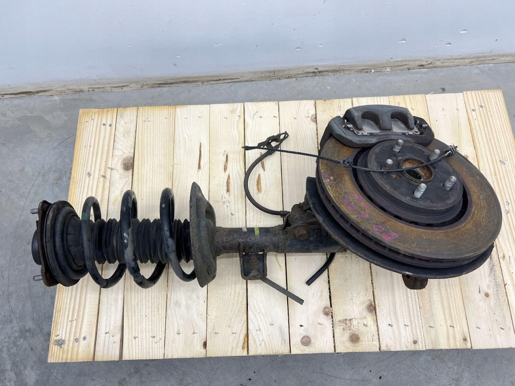 Купить Lexus es 300h vii 2018- амортизационная стойка правый амортизатор поворотный кулак