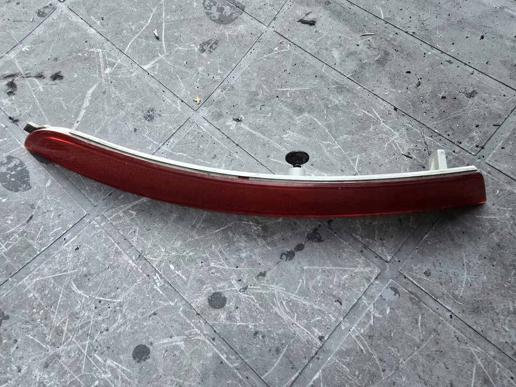 фото №1, Відбивач правий задня seat leon ii 1p0945106b