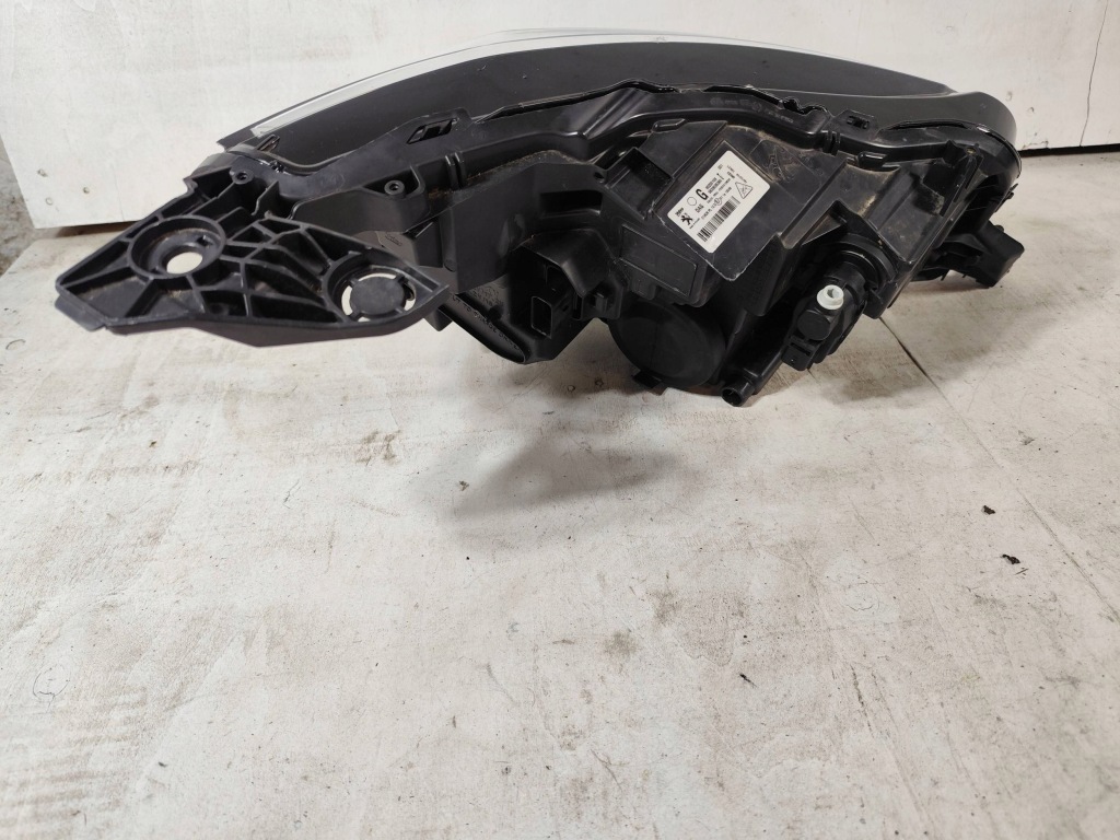 Peugeot 208 2 2008 2 19- lewylrwa фара eco led европа  хорошее состояние wlkp оригинал с Разборки