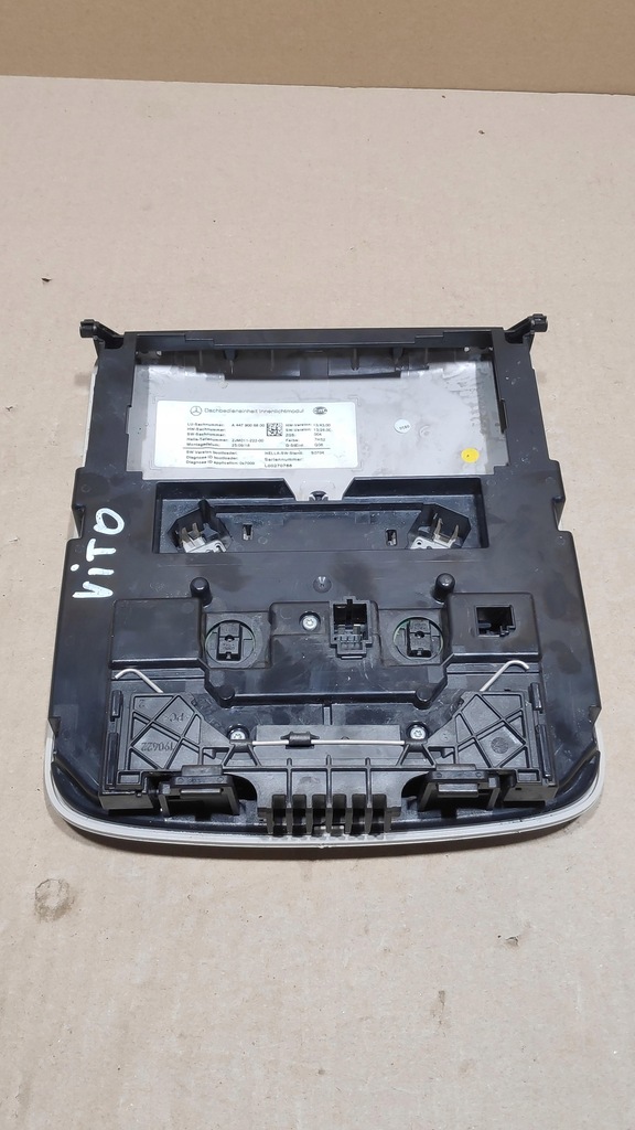 фото №6, Лампа потолочный освещение кабины vito mercedes w447 a4479006800