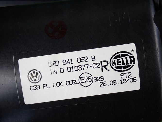 фото №4, Vw polo 09- противотуманная фара правый 2 лампочка