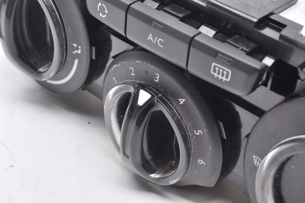 фото №9, Peugeot 208 i 2008 i панель переключатель кондиционера 9819611577