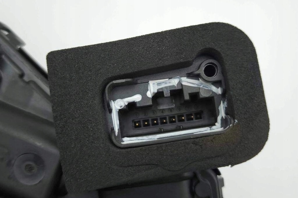 фото №7, Замок задніх правих двері seat ibiza v kj1 5ta839016p 1.0l бензиновий