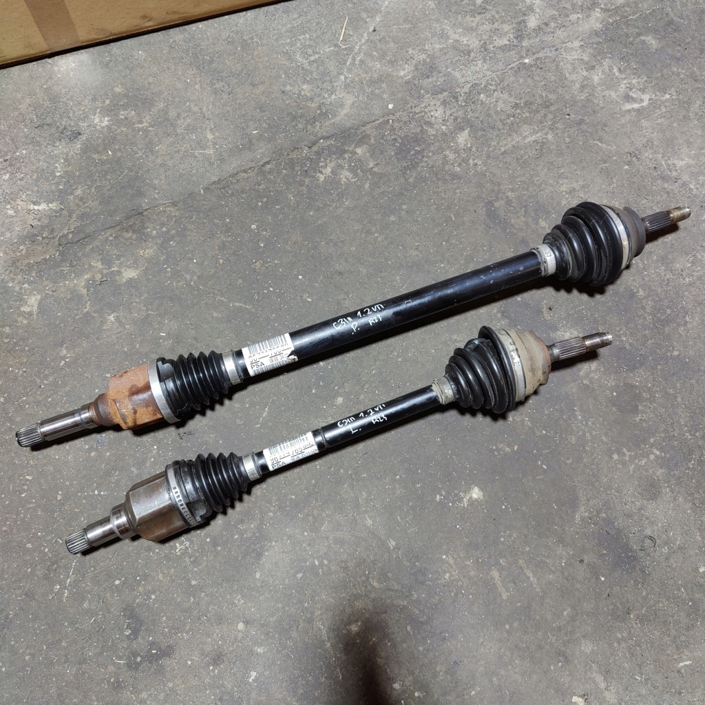 Купити Citroen c3iii vti привідний вал l.9677476580