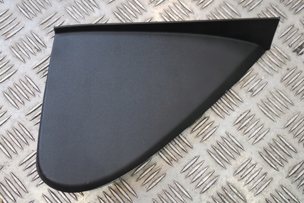 Купити Захист пластик консолі mercedes a2176800107