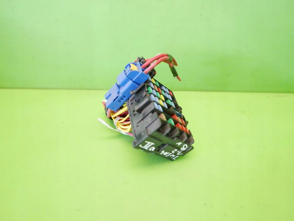 фото №2, Коробка предохранителей renault twingo ii phi 1.2