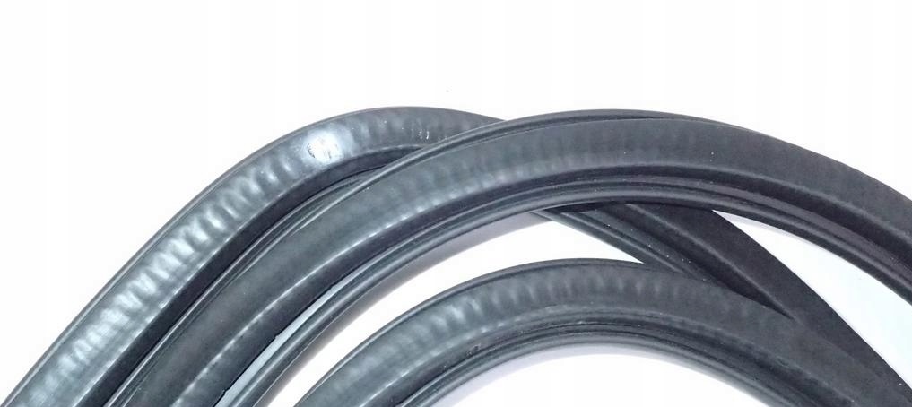 фото №7, Прокладка двері правий задня audi q7 4l 4l0833722