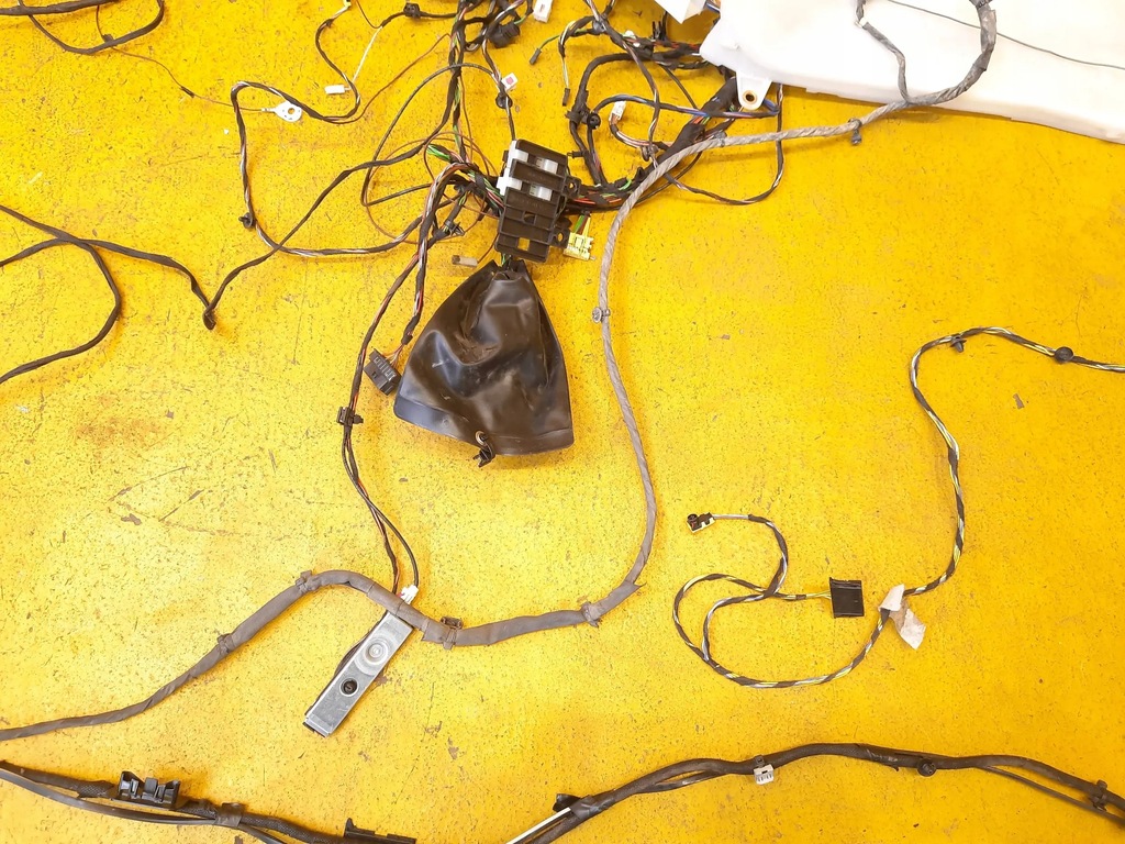 фото №12, Mercedes-benz w447 жгут электропроводка салона