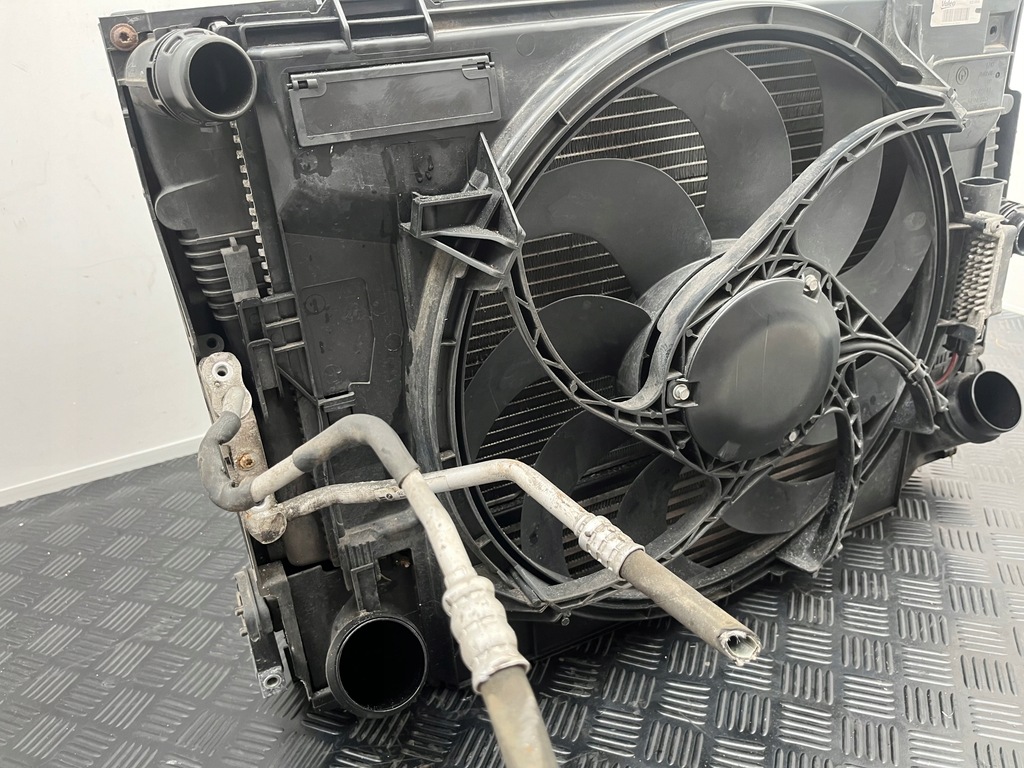 фото №8, Bmw f31 2.0d n47 комплект радіатор wntylator pas передній радіатор