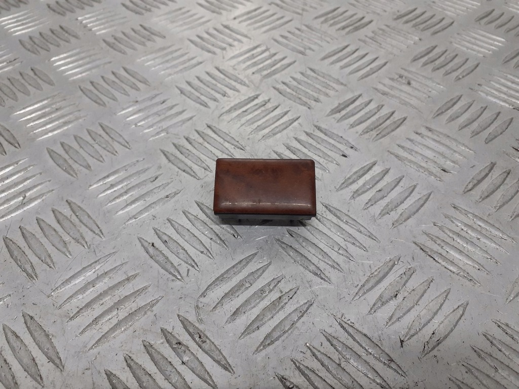 фото №1, Заглушка панели skoda octavia i 1u0858179a