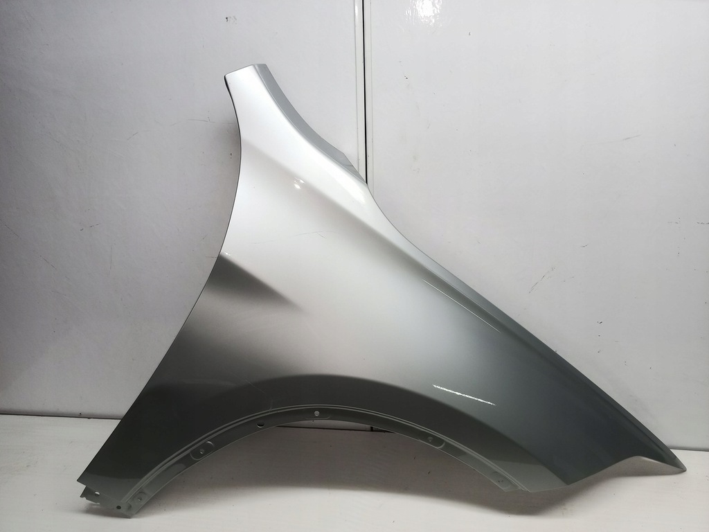 фото №1, Bmw x1 f48 2014- крила правий перед оригінал