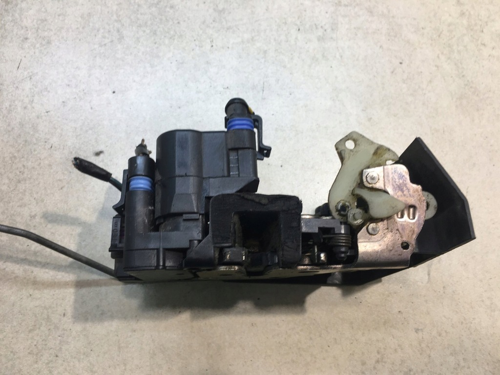 фото №3, Замок дверь левый перед alfa romeo 156