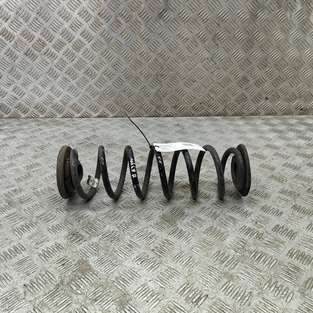 фото №1, Skoda karoq 2020 правая сторона пружина задняя