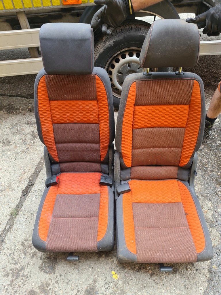 фото №1, Сиденье задний правый vw touran