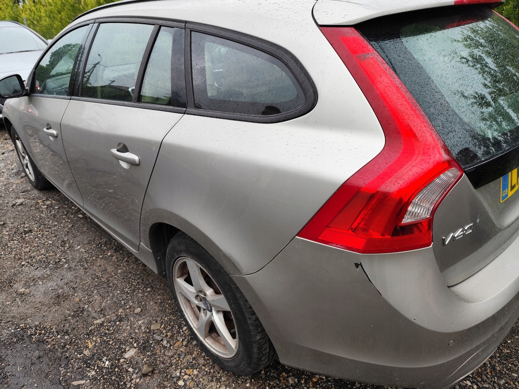 фото №15, Volvo v60 i 10-18 дверь левая задние задняя полный w цвет 484