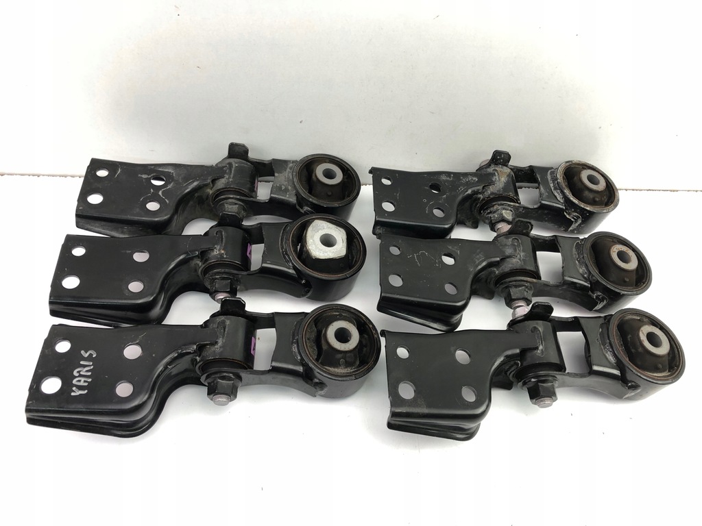 фото №1, Toyota yaris iii кронштейн подушка двигуна